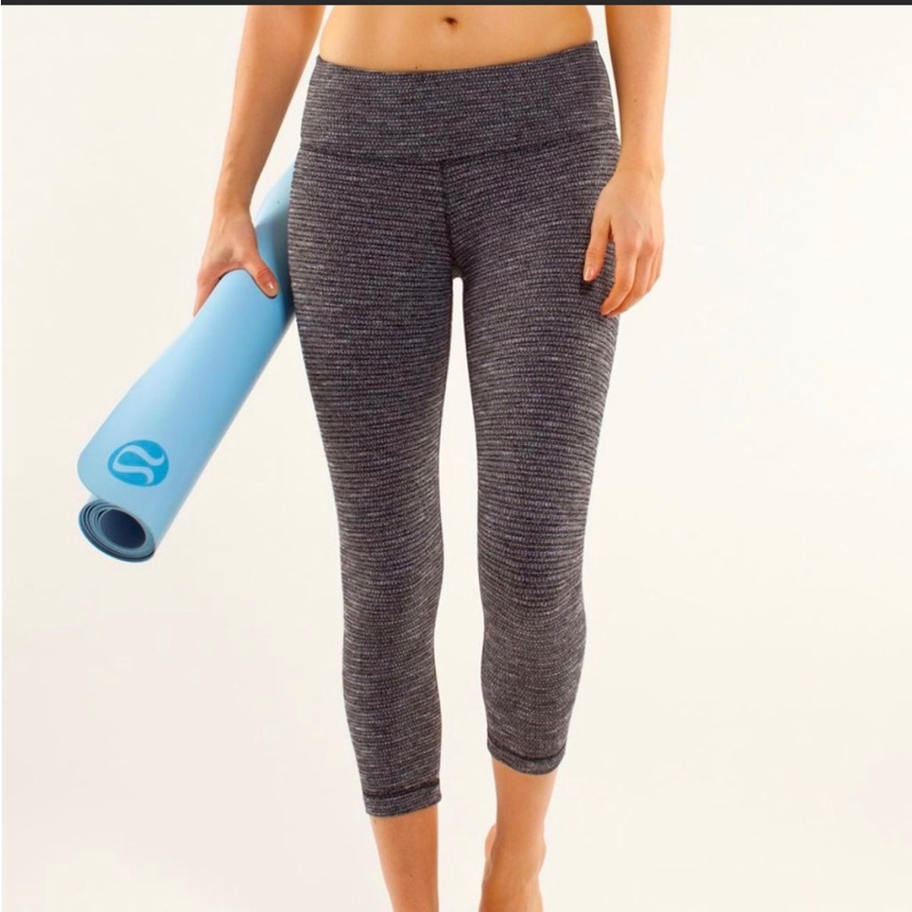 💎RARE💎LULULEMON Wunder Under Crop In “Coco Pique”, Size 4